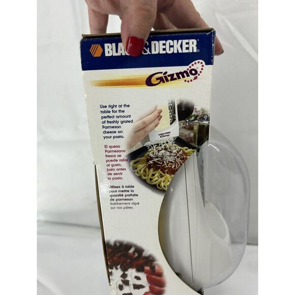 Black & Decker Gizmo Cordless Electric Cheese Grater With 3 Blades GG200 NEW - Picture 8 of 8